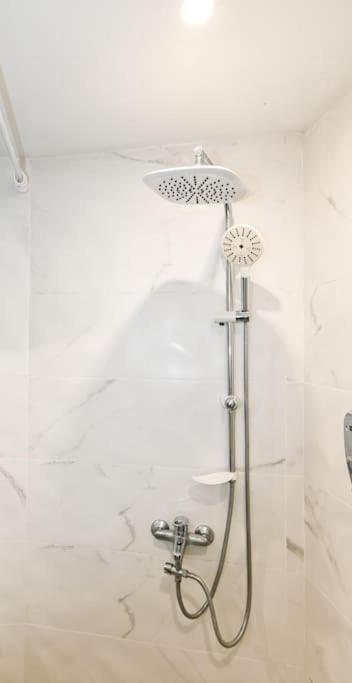 Velar 1Bdr Apartment Sofia Esterno foto
